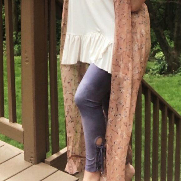 Easel Lace-Up Leggings  - Picture 3 of 8